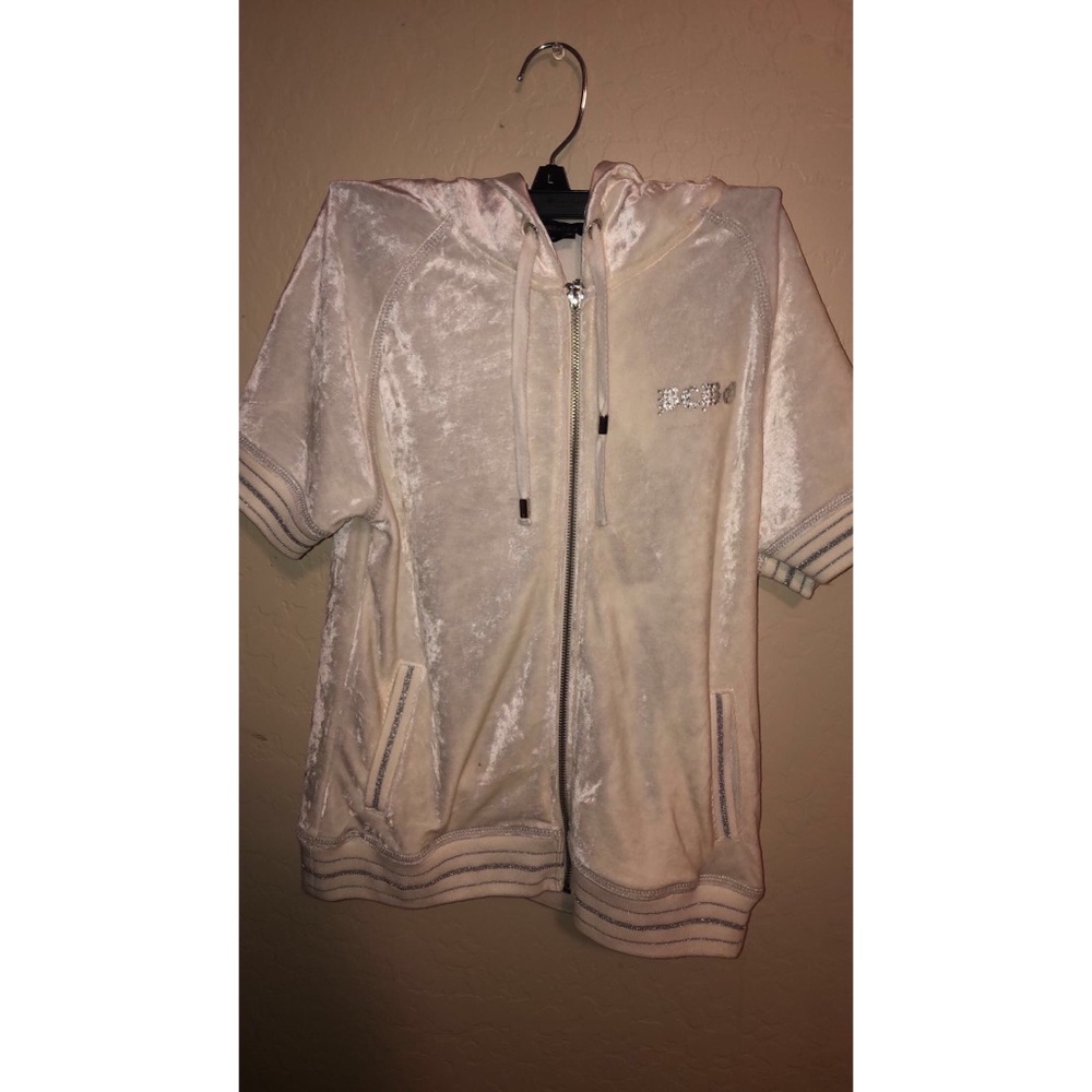 White silky short sleeve sweater